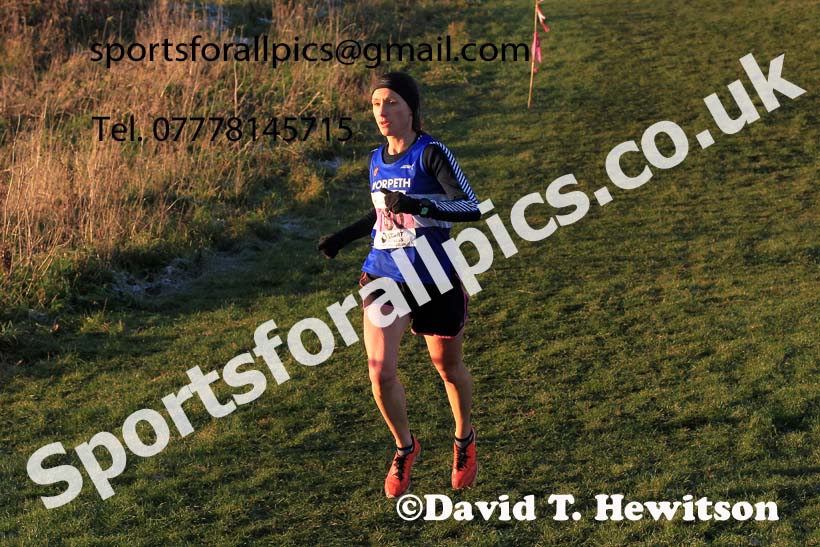 Senior womens 2022 North Eastern Cross Country Champs., Temple Park, South Shields.  Photo: David T. Hewitson/Sports for All Pics